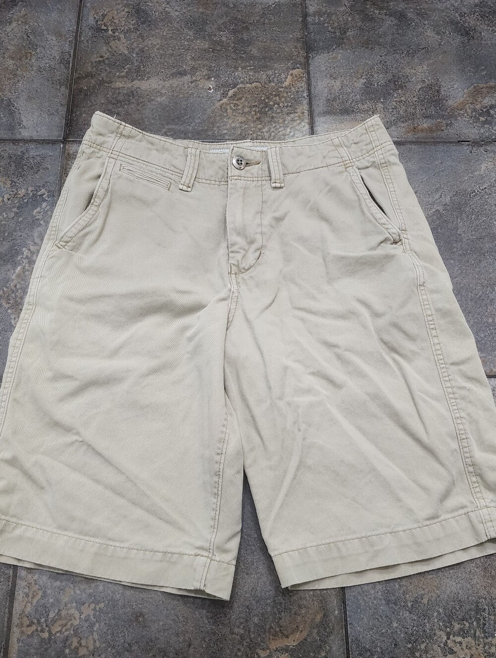 American Eagle Outfitters Men's 33 Y2K Longboard Baggy Skater Khaki Shorts